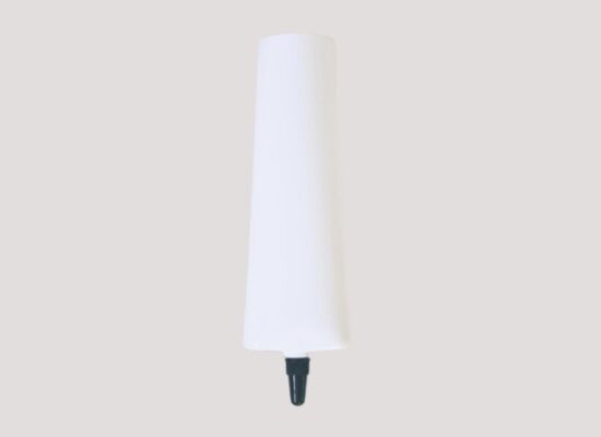 Kunststoff-Kosmetiktube mit 30 mm Durchmesser, 30–60 ml Fassungsvermögen und langer Düse für die Verpackung von Sonnenschutzmitteln